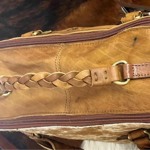 American Darling Tan and Brown Crossbody Bag dual CC - Picture 10 of 11